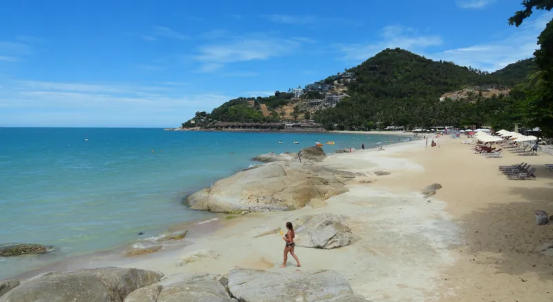 Chaweng Noi beach in Koh Samui with clear turquoise water